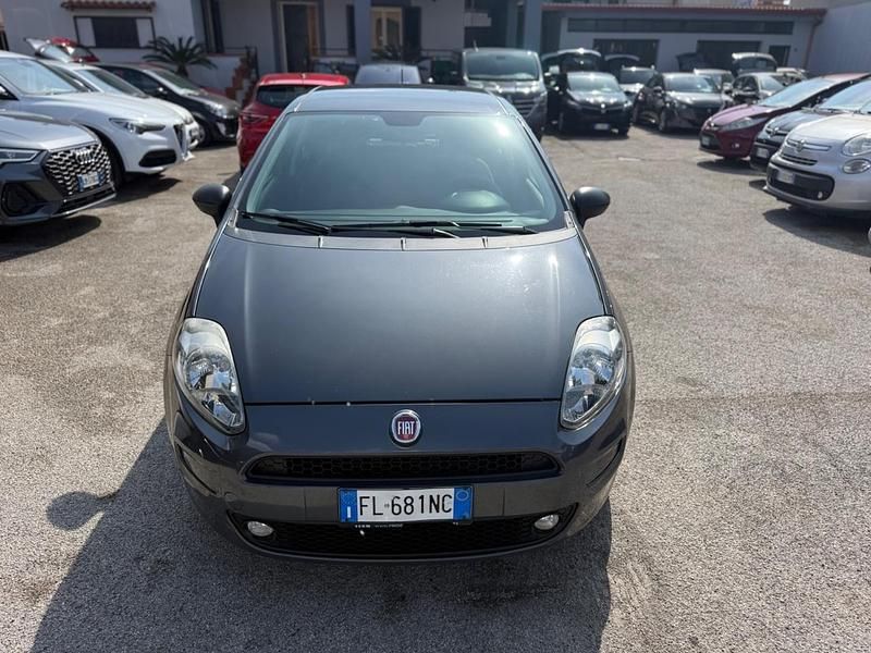 Usata Fiat Punto Street 95 CV (69 kW) 2018 Grigio Utilitaria