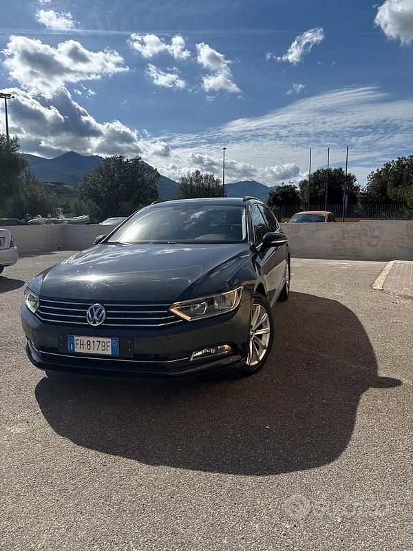 Usata VW Passat 170 CV (125 kW) 2017 Grigio Station wagon