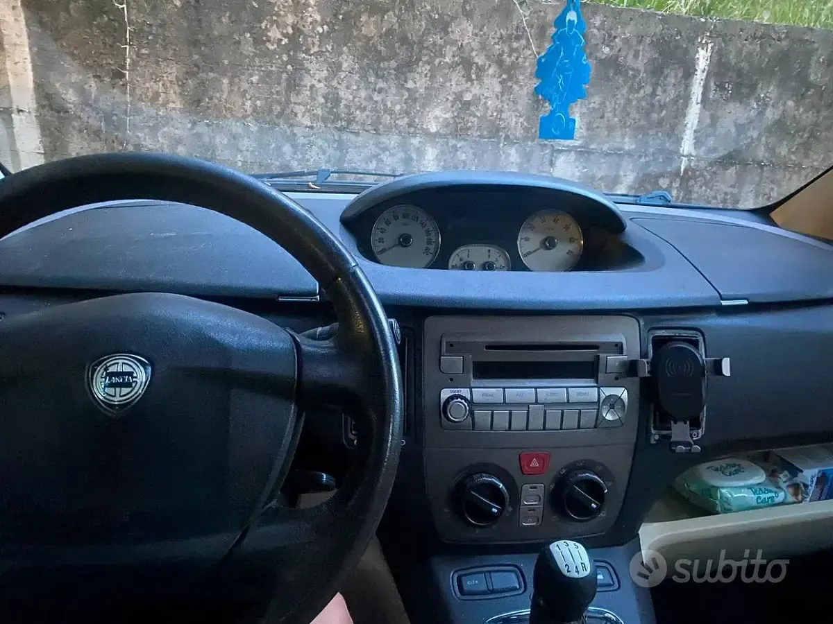 Usata Lancia Musa 90 CV (66 kW) 2007 Monovolume