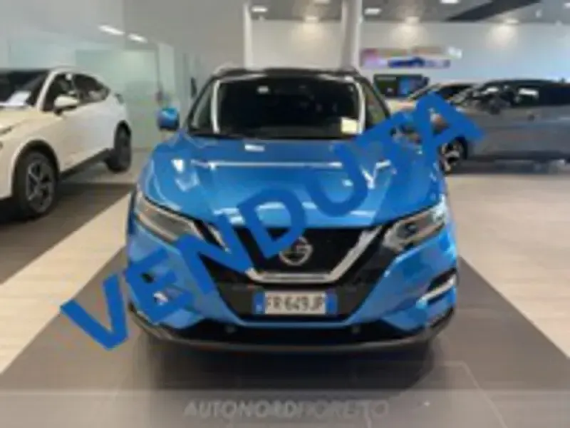 Usata Nissan Qashqai N-Connecta 111 CV (81 kW) 2018 Blu/azzurro SUV
