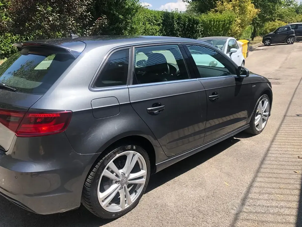 Usata Audi A3 S-Line 122 CV (89 kW) 2014 Grigio Berlina