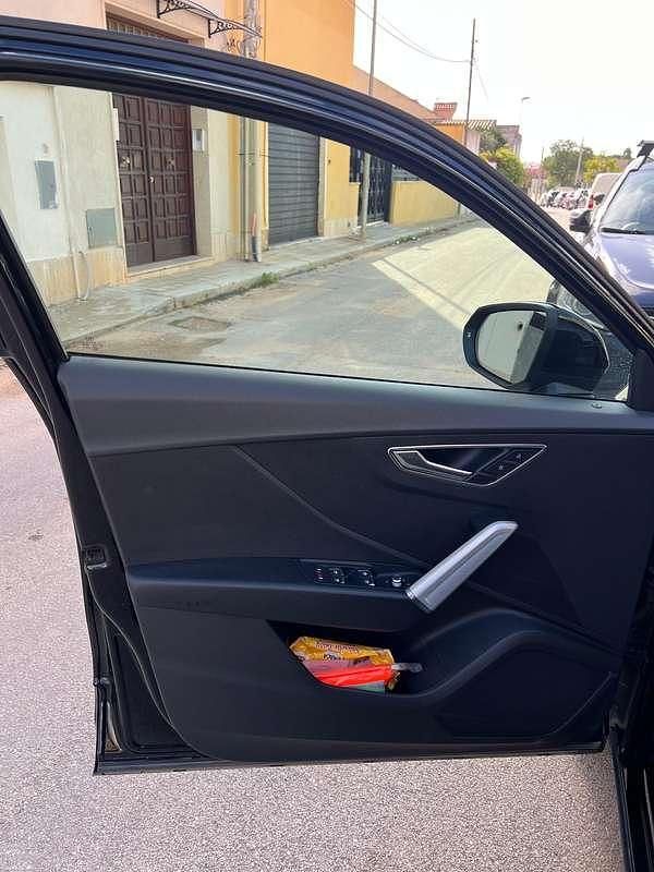 Usata Audi Q2 Ambiente 116 CV (85 kW) 2018 Nero SUV