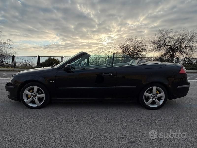 Usata Saab 9-3 Vector 150 CV (110 kW) 2005 Nero Cabrio