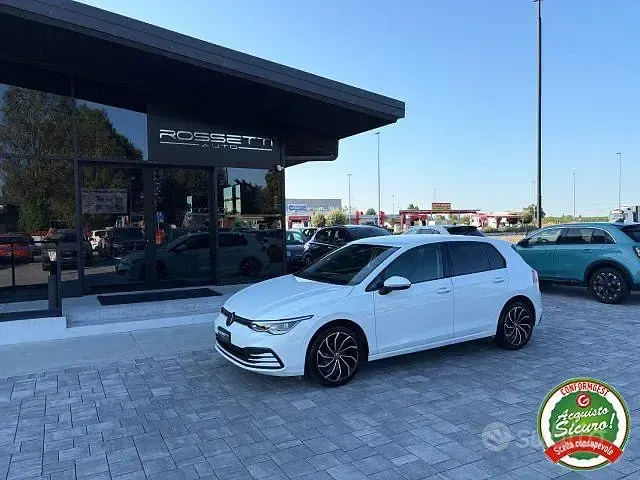Usata VW Golf VIII 110 CV (80 kW) 2021 Bianco Berlina