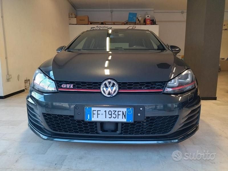 Usata VW Golf VII GTI 230 CV (169 kW) 2016 Grigio Berlina