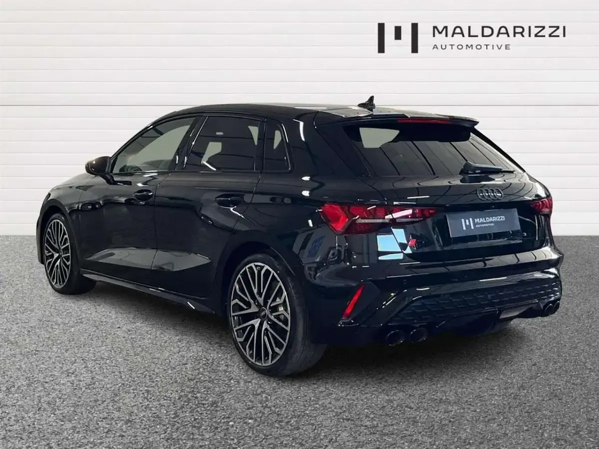 Nuova Audi S3 333 CV (244 kW) 2026 Nero mythos Berlina
