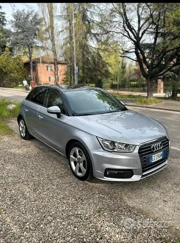 Usata Audi A1 Sportback 90 CV (66 kW) 2015 Grigio Utilitaria