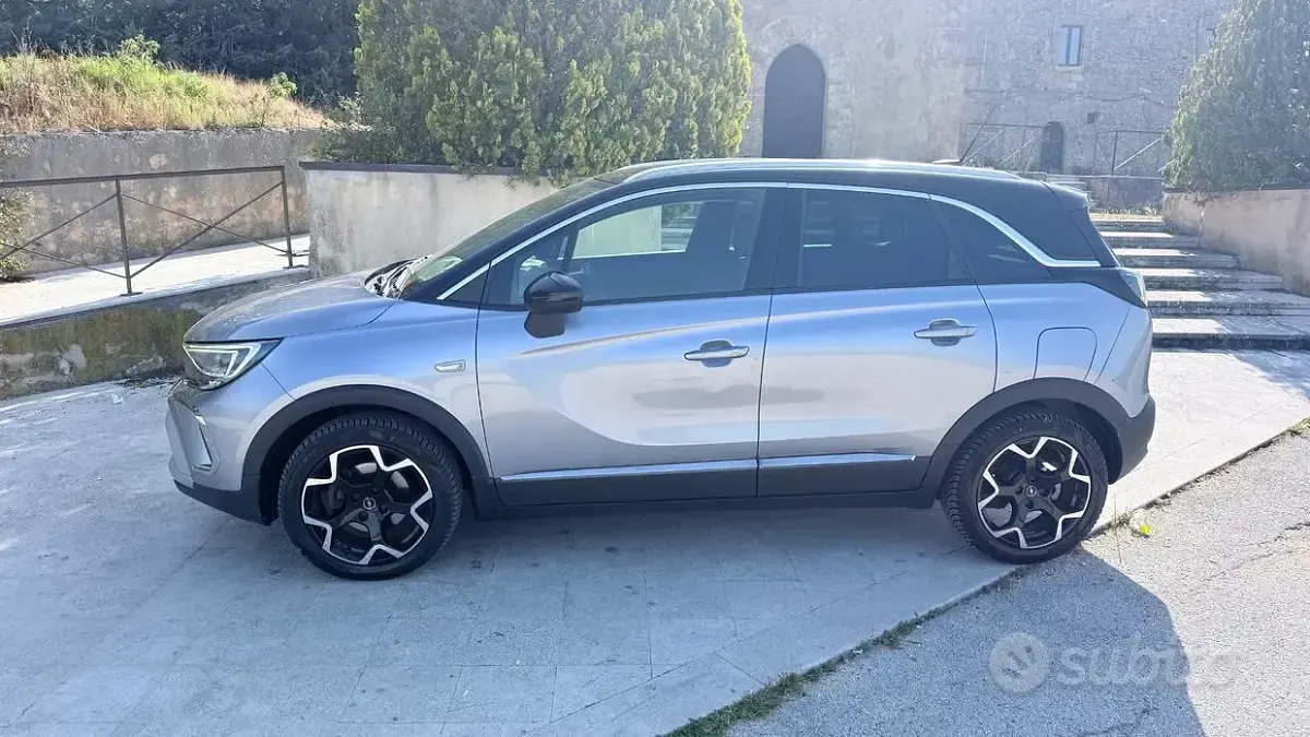 Usata Opel Crossland Elegance 120 CV (88 kW) 2021 Grigio SUV