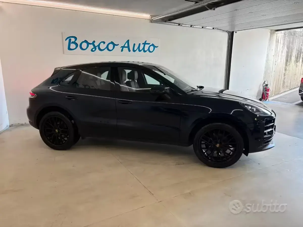 Usata Porsche Macan 245 CV (180 kW) 2019 Blu SUV