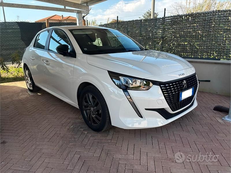Usata Peugeot 208 75 CV (55 kW) 2022 Bianco Utilitaria