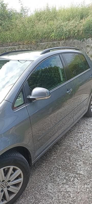 Usata VW Golf Plus Cross 105 CV (77 kW) 2011 Grigio Monovolume