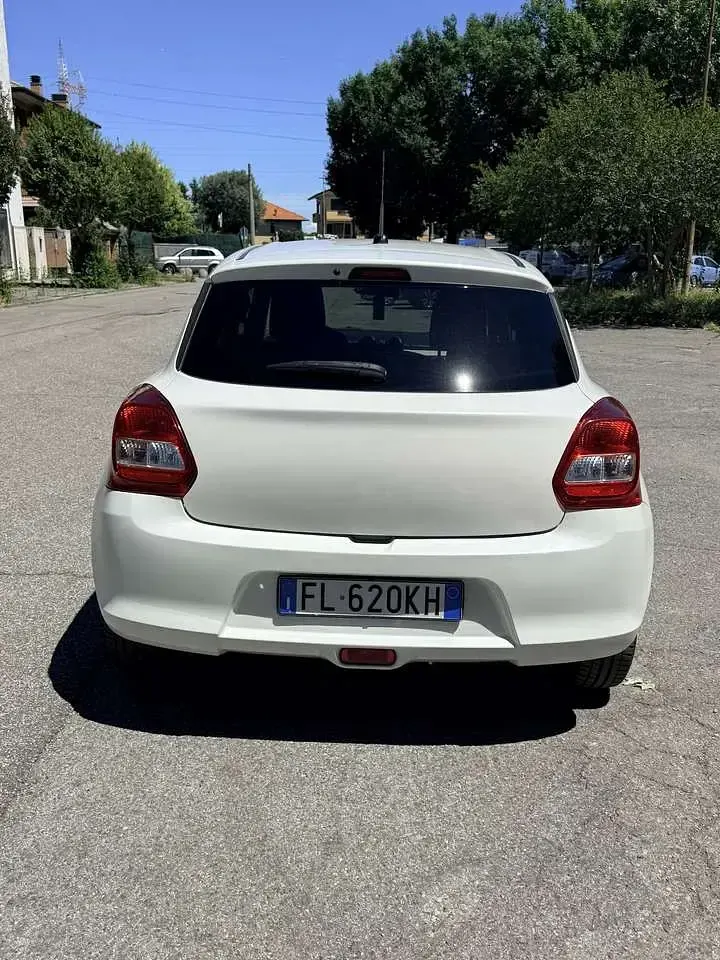 Usata Suzuki Swift 90 CV (66 kW) 2017 Other Utilitaria