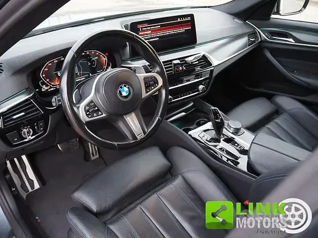 Begagnad BMW 520 M Sport 190 HK (139 kW) 2020 Grå Sedan