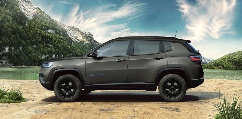 Usata Jeep Compass 240 CV (176 kW) 2023 Grigio SUV