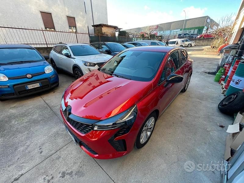 Usata Renault Clio V Evolution 100 CV (73 kW) 2025 Rosso Berlina