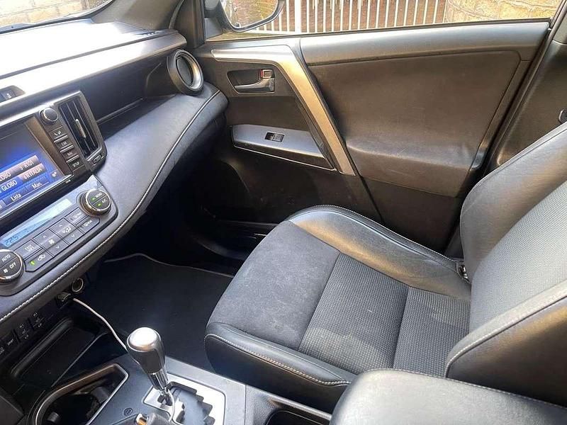 Usata Toyota RAV4 Hybrid Active 155 CV (114 kW) 2017 Grigio SUV