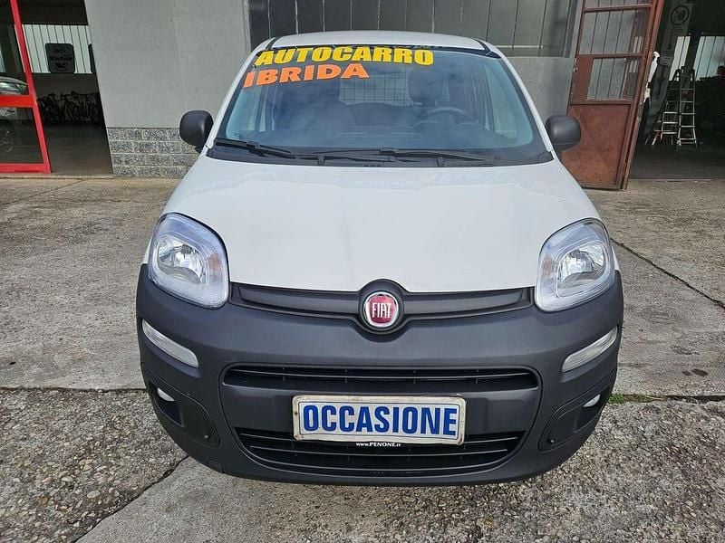 Usata Fiat Panda Pop 69 CV (50 kW) 2023 Bianco Furgone