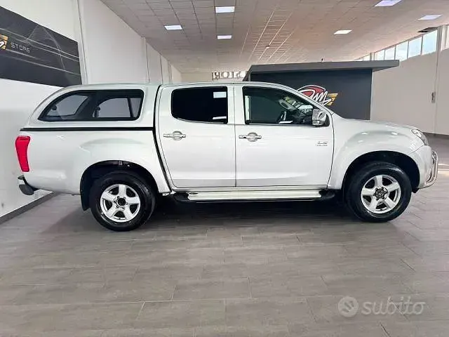 Usata Isuzu D-Max 163 CV (119 kW) 2014 Grigio
