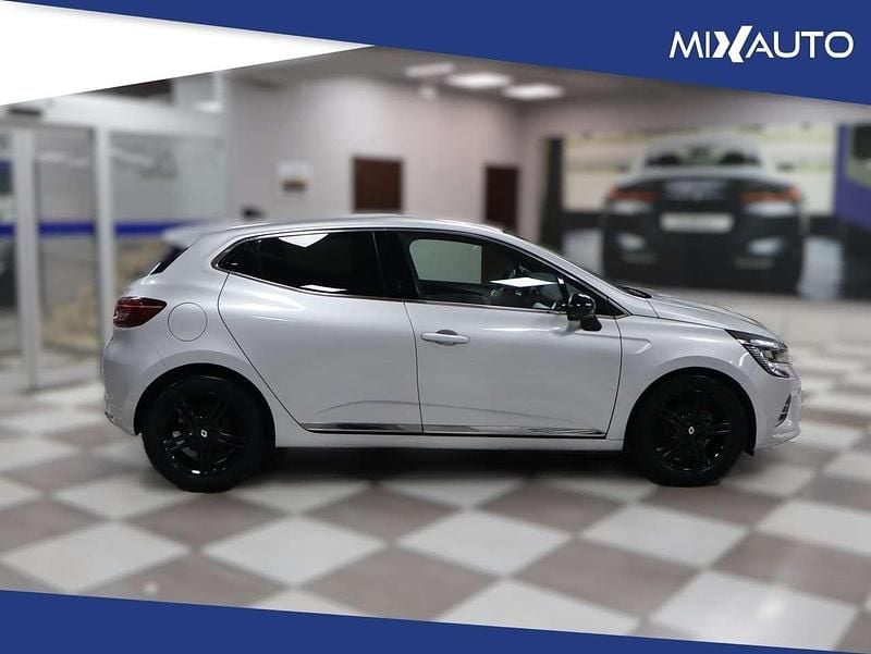 Usata Renault Clio V Techno 101 CV (74 kW) 2023 Argento Berlina