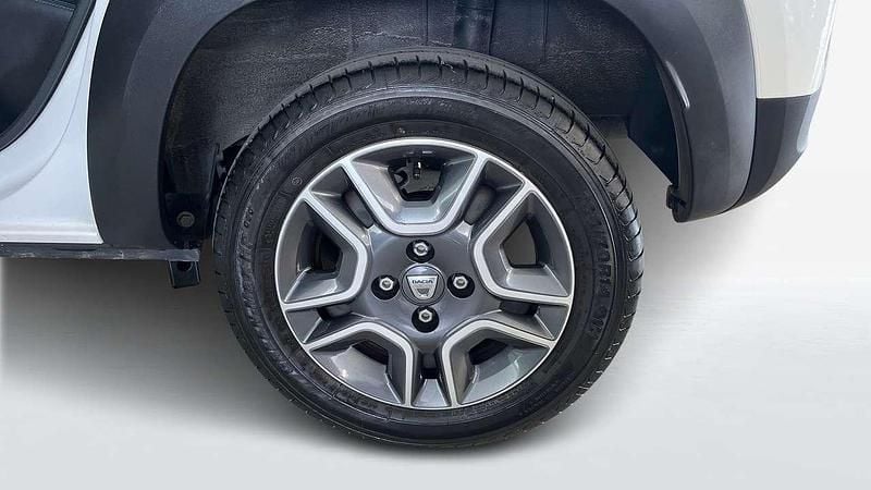 Usata Dacia Spring Comfort 19 kW (26 CV) 2021 Bianco Utilitaria