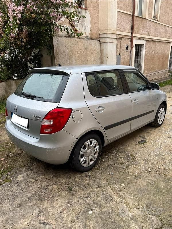 Usata Skoda Fabia 80 CV (58 kW) 2009 Grigio Berlina