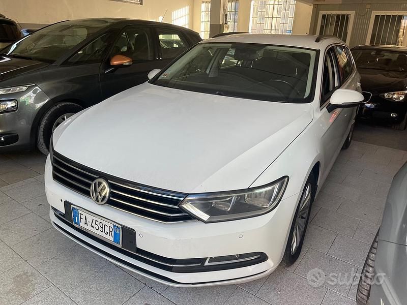 Bianco Usata 2015 VW Passat Highline Station wagon | 7500 € (Super prezzo) - Immagine 1/4