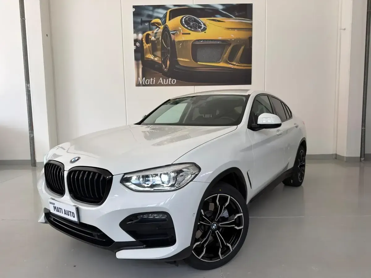 Usata BMW X4 Sport Line 190 CV (139 kW) 2021 Bianco SUV