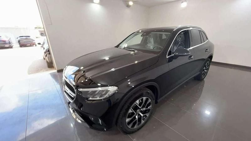 Nuova Mercedes GLC220 Advanced 204 CV (150 kW) 2025 Nero SUV
