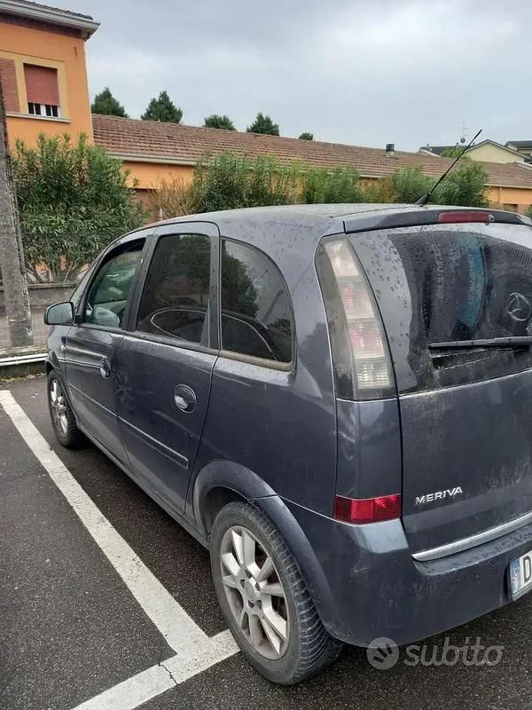 Gebraucht Opel Meriva 101 PS (74 kW) 2007 Van / Kleinbus