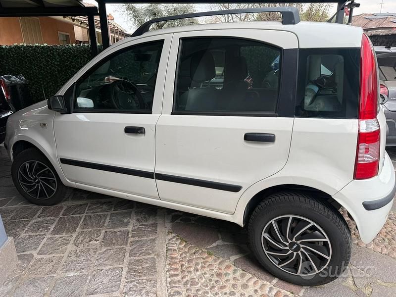 Usata Fiat Panda Dynamic 60 CV (44 kW) 2009 Bianco Utilitaria
