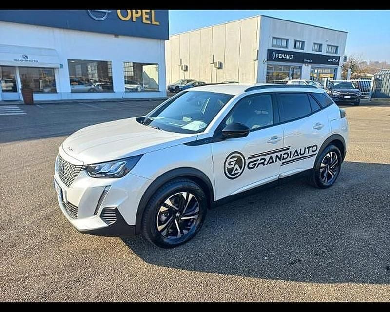 Bianco Usata 2023 Peugeot e-2008 Allure SUV | 25.500 € (Buon prezzo) - Immagine 1/4