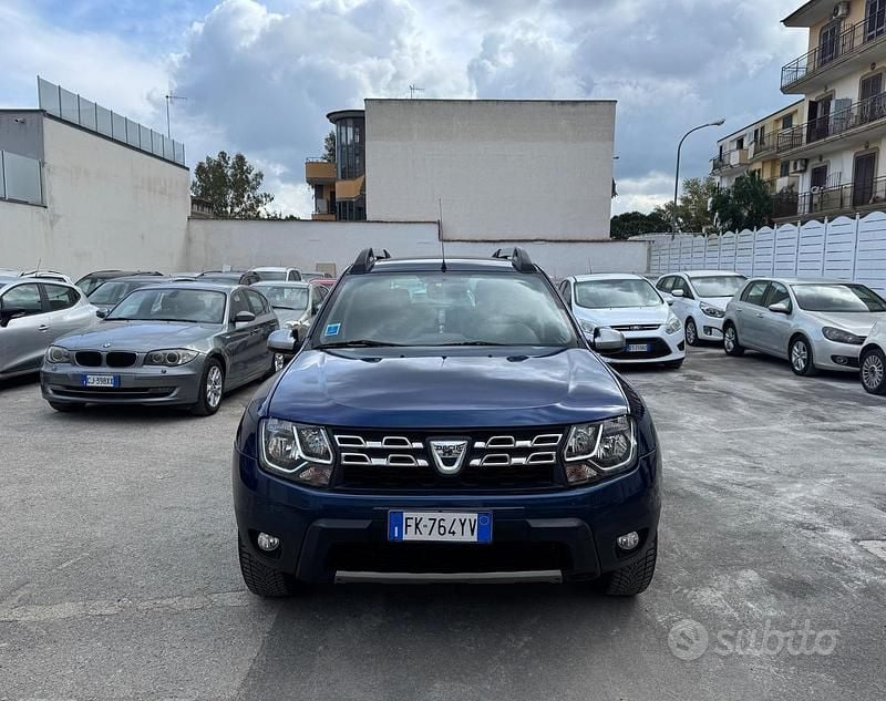 Blu Usata 2015 Dacia Duster Lauréate SUV | 6750 € (Ottimo prezzo) - Immagine 1/4