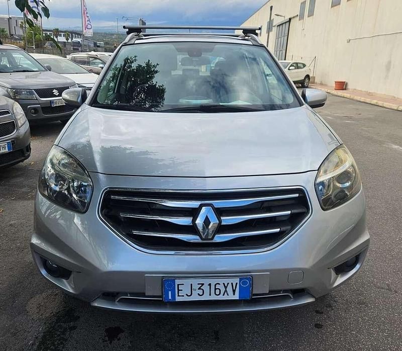 Usata Renault Koleos 150 CV (110 kW) 2012 Argento SUV
