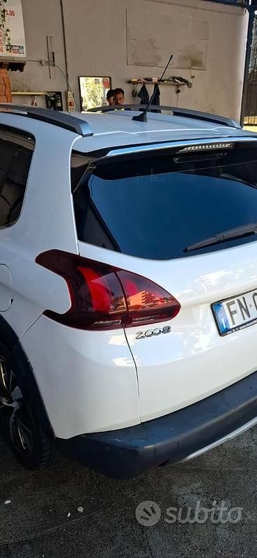 Usata Peugeot 2008 110 CV (80 kW) 2017 Bianco SUV