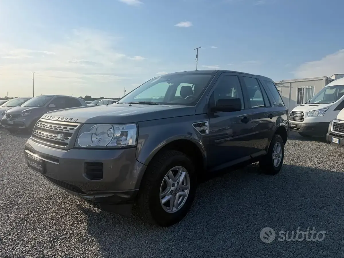 Usata Land Rover Freelander 2 150 CV (110 kW) 2011 Grigio SUV