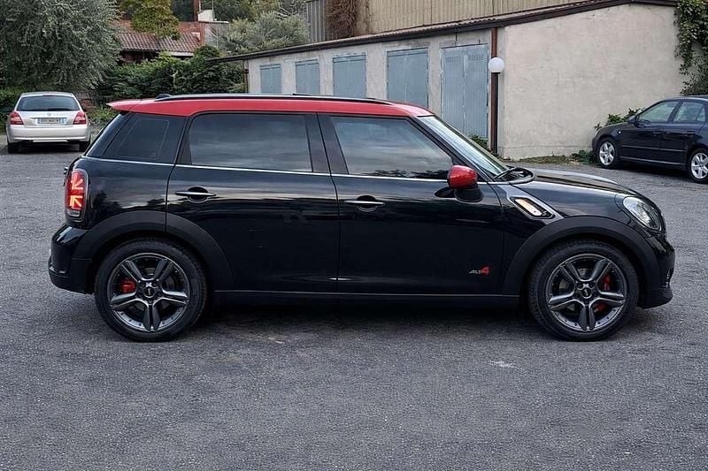Usata Mini Cooper 143 CV (105 kW) 2014 Rosso Utilitaria