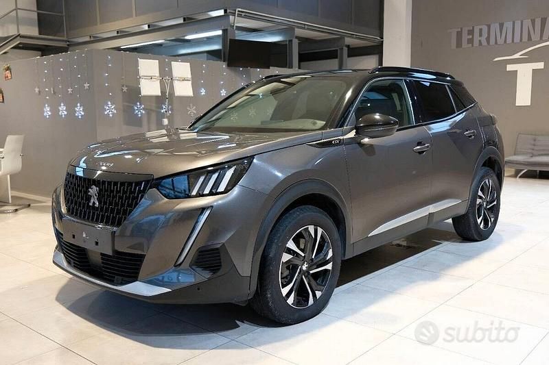 Usata Peugeot 2008 GT 131 CV (96 kW) 2023 Grigio SUV