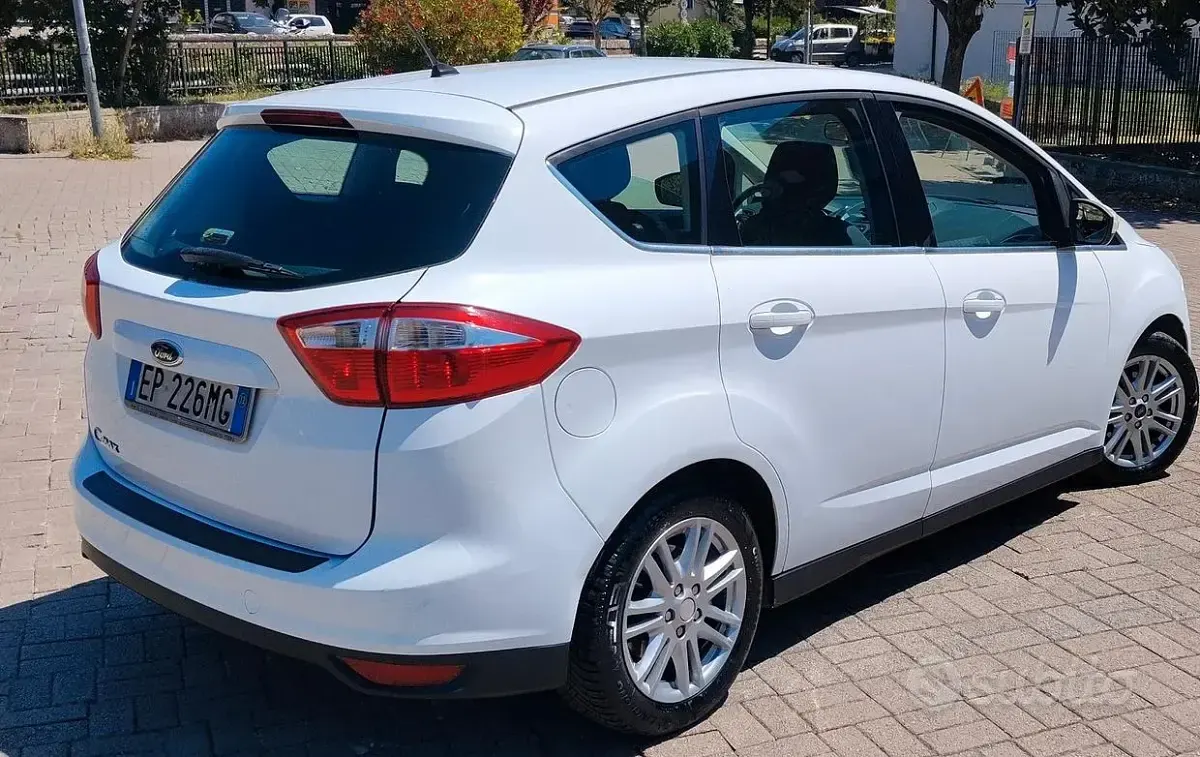 Usata Ford C-MAX Titanium 115 CV (84 kW) 2012 Bianco Monovolume