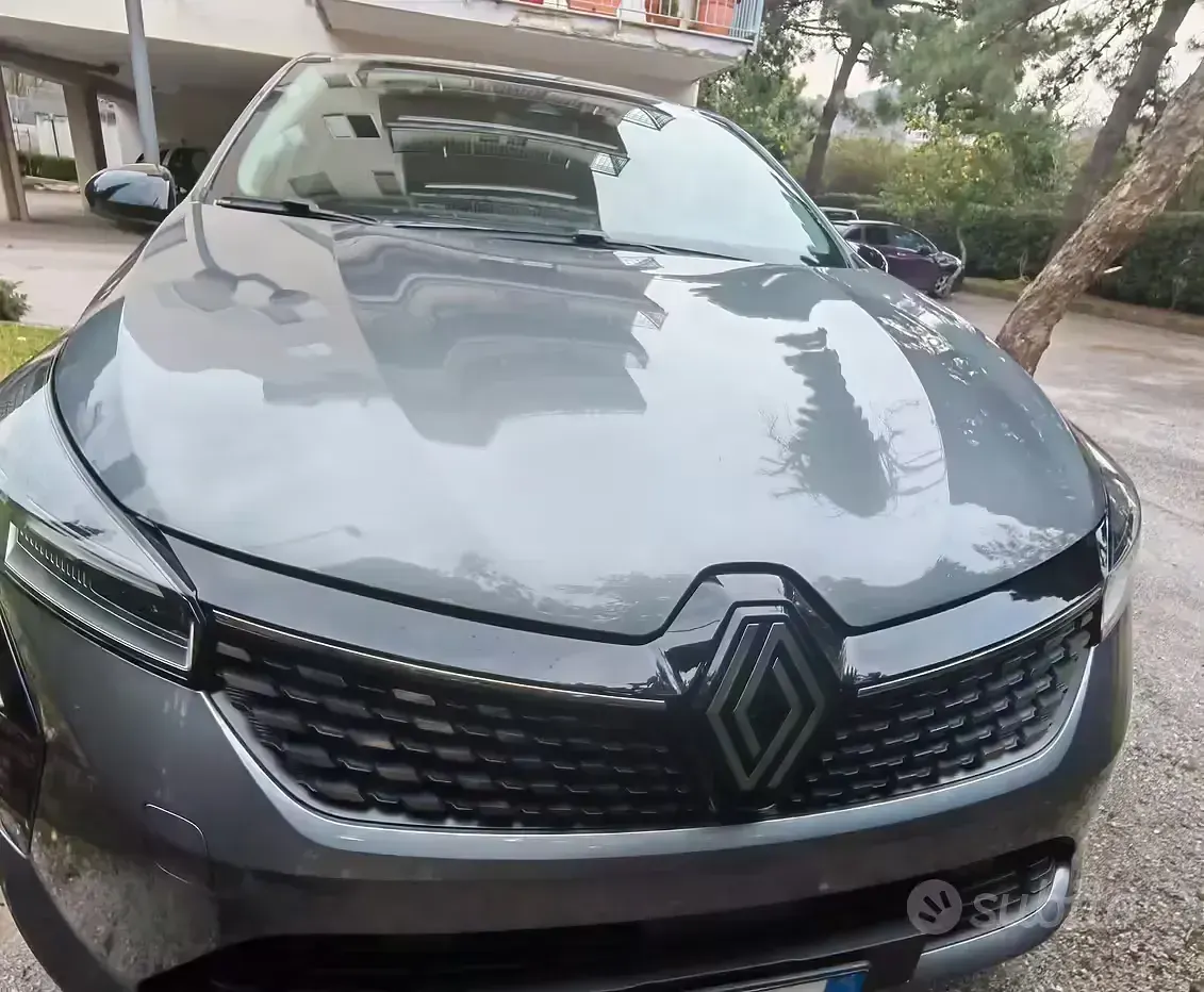 Usata Renault Clio V 101 CV (74 kW) 2024 Utilitaria