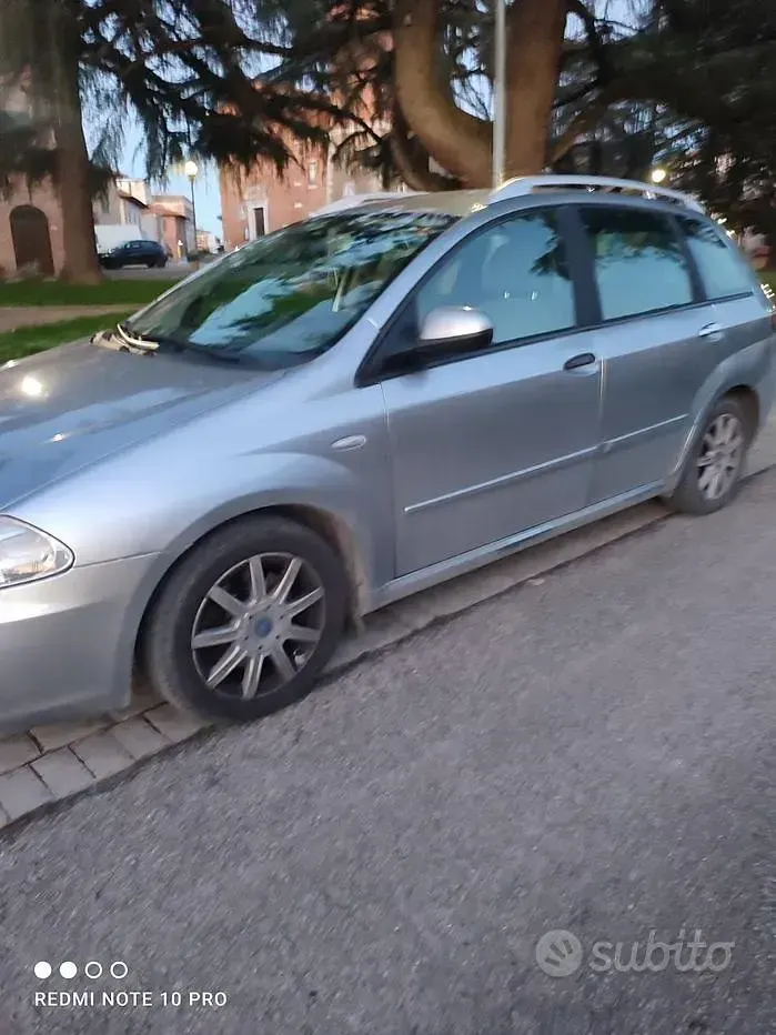 Usata Fiat Croma 150 CV (110 kW) 2005 Grigio Station wagon