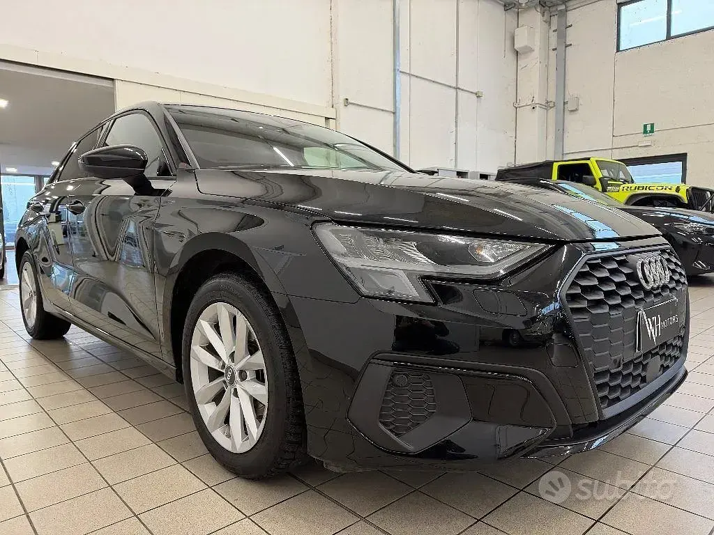 Usado Audi A3 116 CV (85 kW) 2020 Negro Berlina