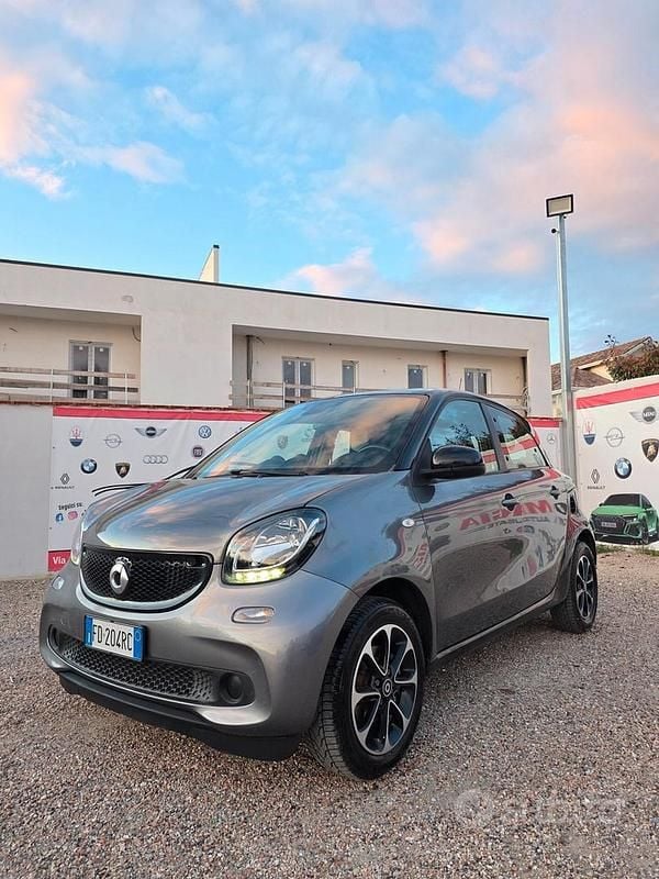 Usata Smart ForFour Passion 2016 Grigio Utilitaria