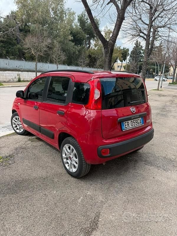 Usata Fiat Panda 70 CV (51 kW) 2013 Rosso Utilitaria
