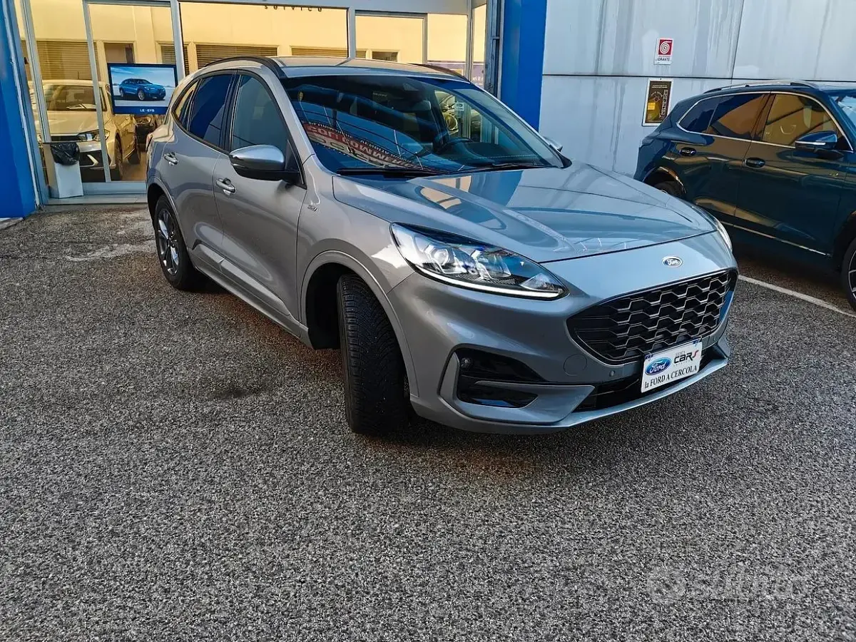 Usata Ford Kuga ST-Line 120 CV (88 kW) 2021 Grigio SUV