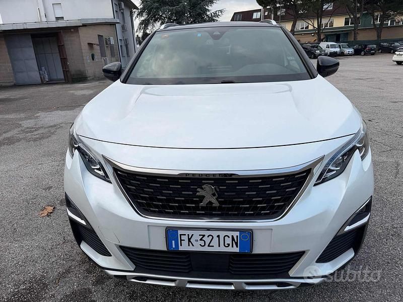 Usata Peugeot 5008 GT-line 119 CV (87 kW) 2017 Bianco SUV
