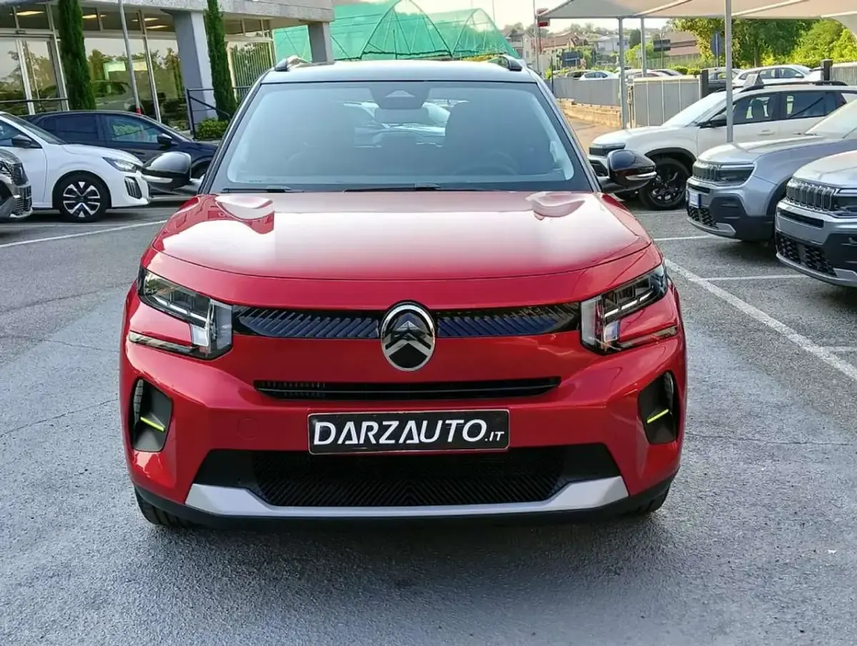 Nuova Citroën C3 PureTech 101 CV (74 kW) 2026 Rosso elixir tetto nero SUV