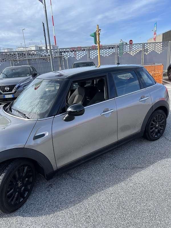 Usata Mini Cooper D 116 CV (85 kW) 2018 Utilitaria