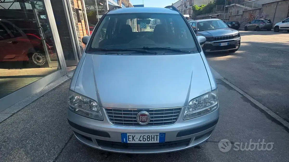 Usata Fiat Idea Active 95 CV (69 kW) 2011 Grigio Monovolume