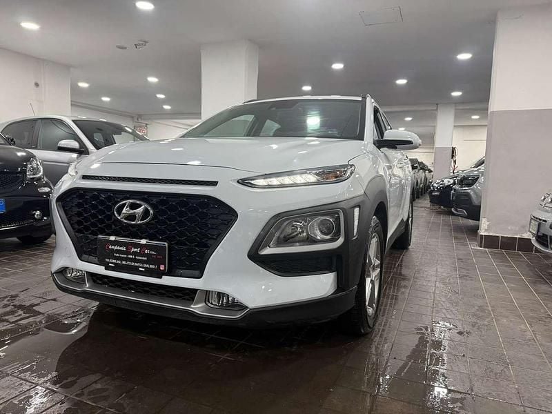 Usata Hyundai Kona Xpossible 120 CV (88 kW) 2021 Dark metal white SUV