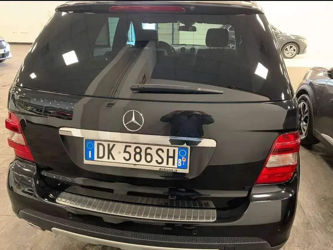 Usata Mercedes ML320 224 CV (164 kW) 2008 Nero SUV